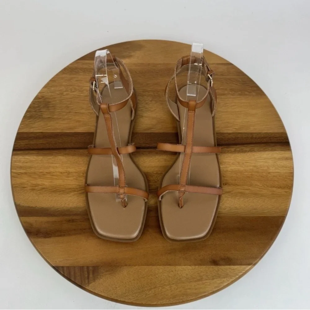 Nordstrom Brown T-Strap Leather Flat Sandals - Picture 3 of 6